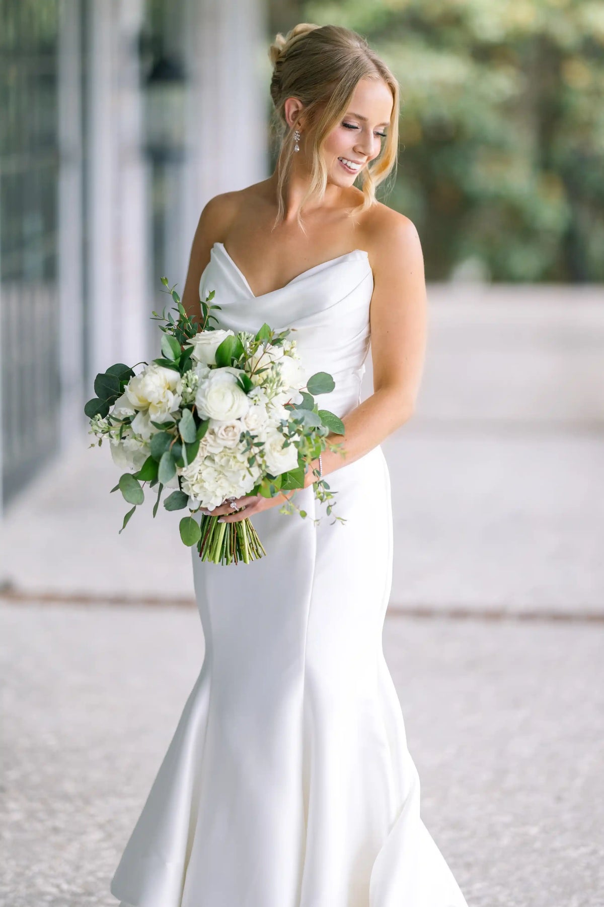 V‑Neck Satin Mermaid Wedding Dress Layered Skirt Chapel Train